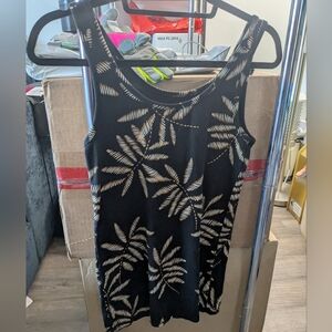 A New Day Black with Brown Leaf Print Size XL